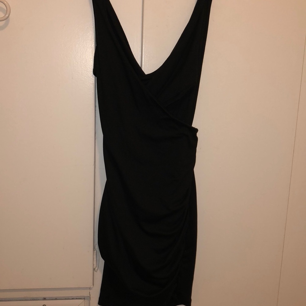 Black bodycon dress